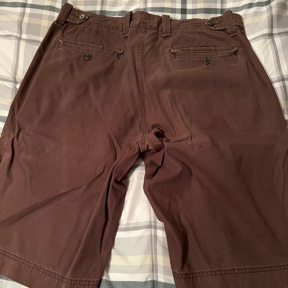 GAP SHORTS - Picture 2 of 2